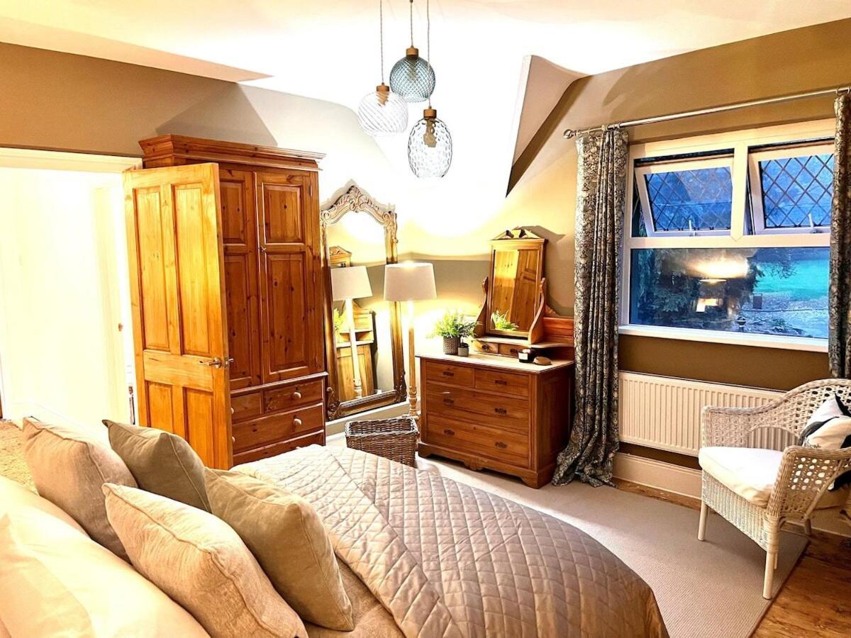 6 - Central Location - Entire House - Free Parking Merthyr Tydfil Esterno foto
