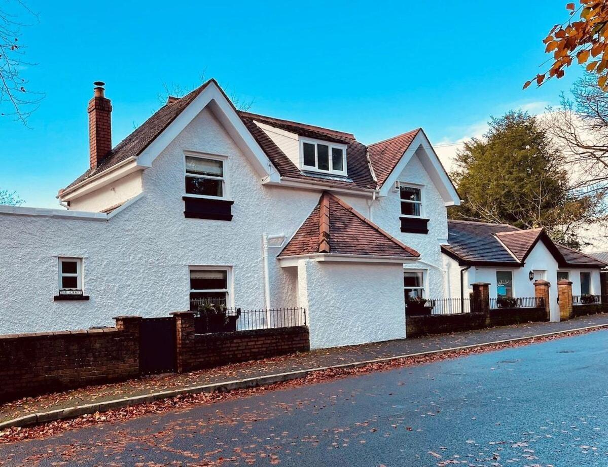 6 - Central Location - Entire House - Free Parking Merthyr Tydfil Esterno foto